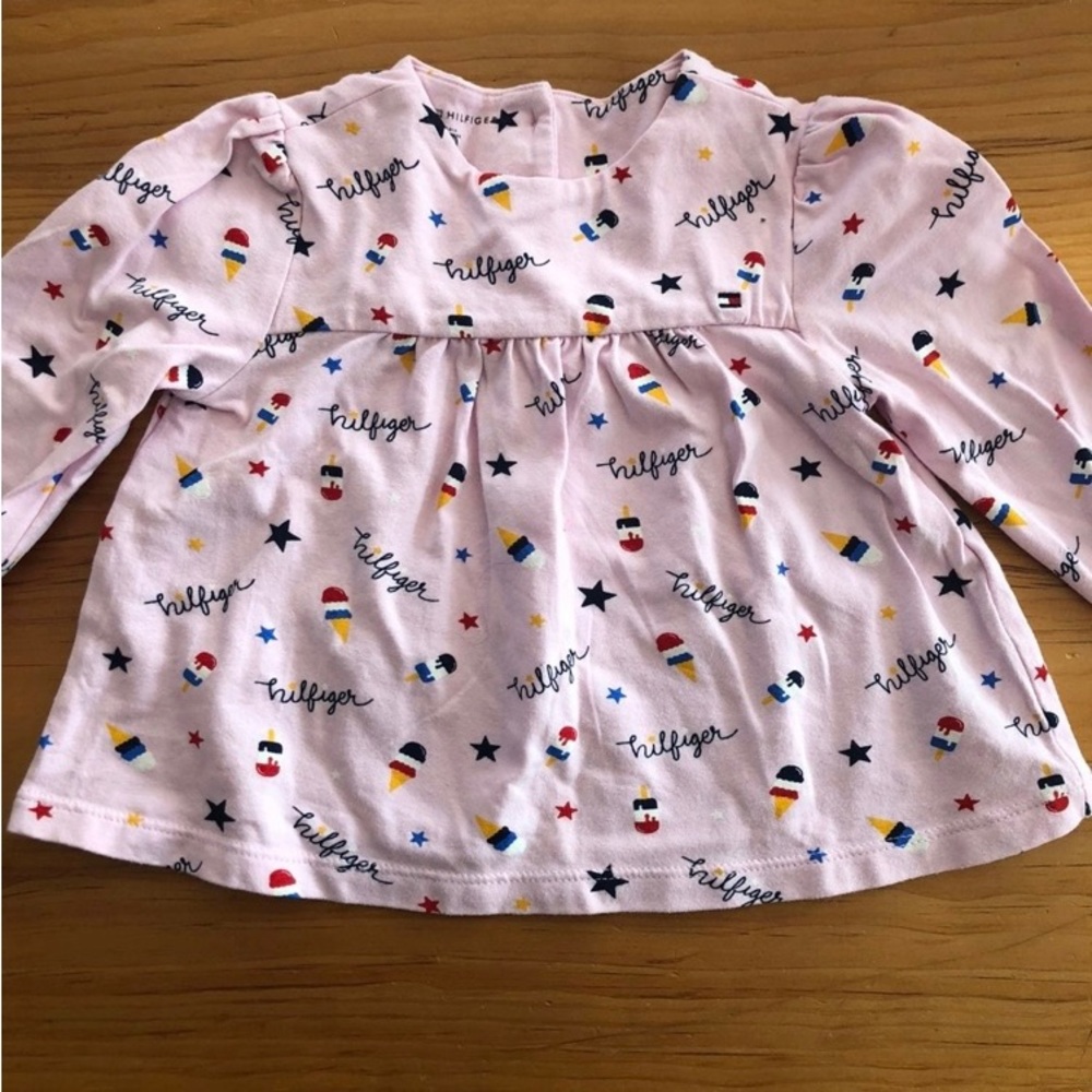 Like new Tommy Hilfiger blouse 2Y